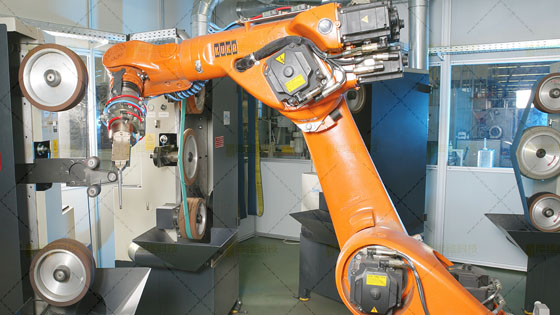 打磨<a href='http://www.92wangjiazhu.cn' target='_blank'><u>機(jī)器人工作站</u></a>2