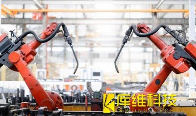 <b>國產(chǎn)焊接機器人與進口機器人的區(qū)別及優(yōu)缺點</b>
