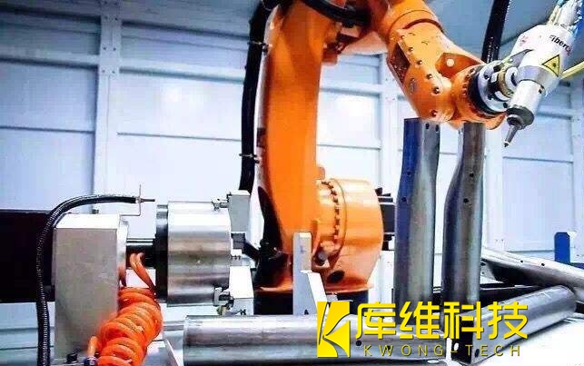 工業焊接機器人