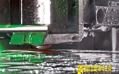 水導激光設備加工氧化鋯陶瓷時的150MPa高壓水射流有什么特別之處